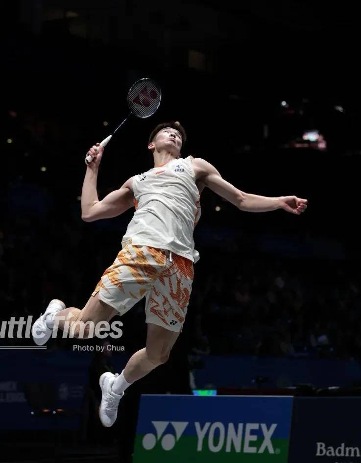 中国羽毛球队碾压泰国羽毛球队，安赛龙统治全场