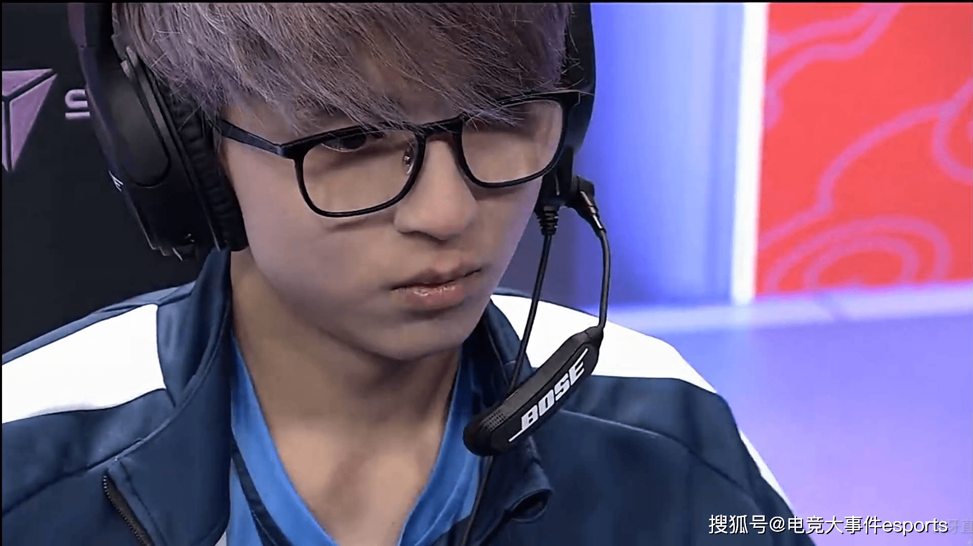 开云体育在线-DRX绝杀JDG，Ruler单局斩获MVP峡谷大战淘汰赛，让粉丝疯狂欢呼