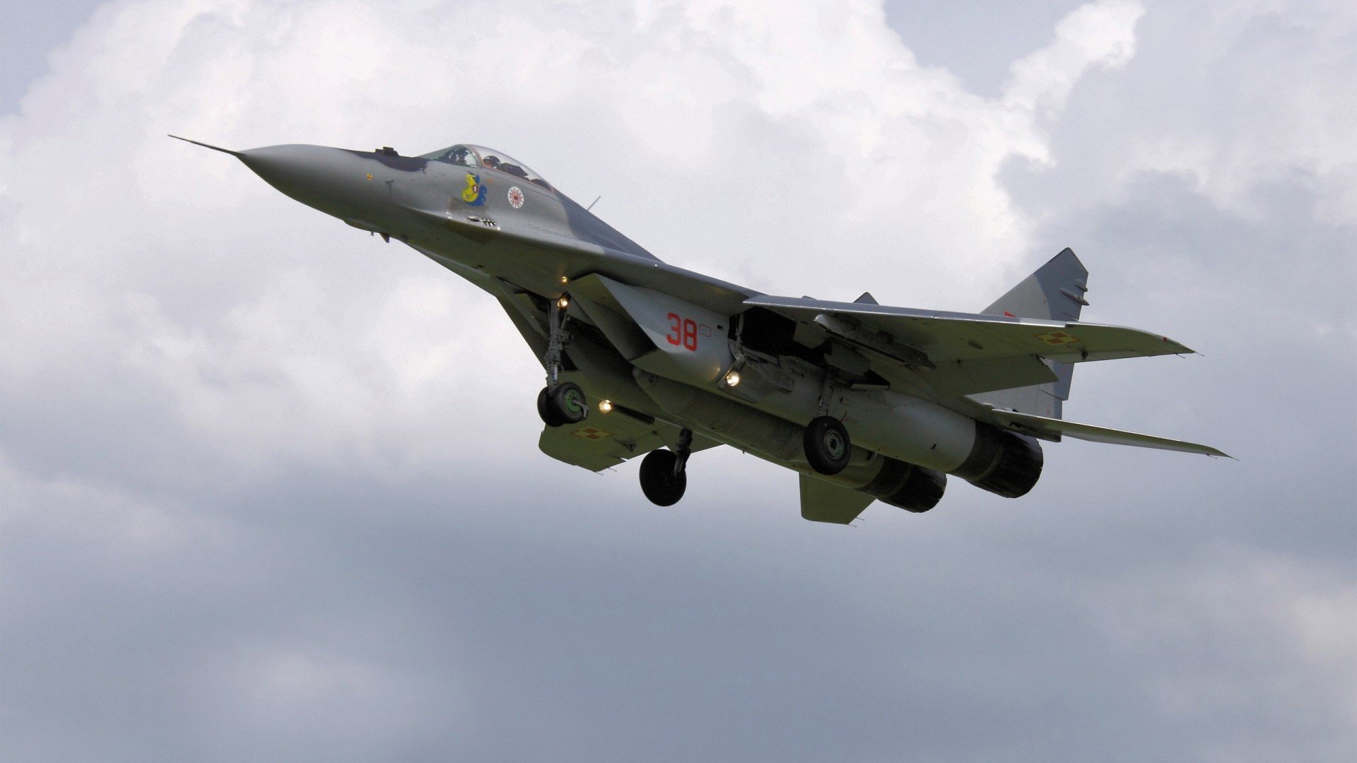 西甲国家德比烽火再燃,德国足球欧冠翻盘曼城书写新传奇